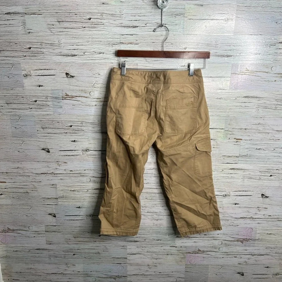 The North Face Women’s Khaki Cargo Capri Pants Size 4  tan - Picture 11 of 11